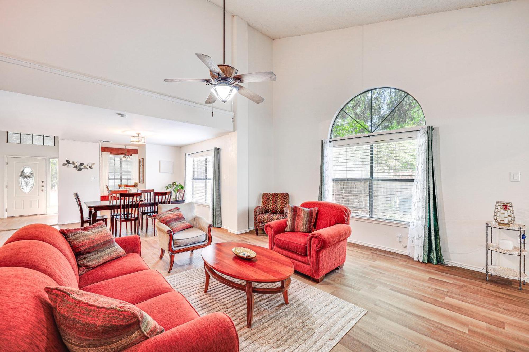 Spacious San Antonio Home Google Fiber, Game Room Bagian luar foto