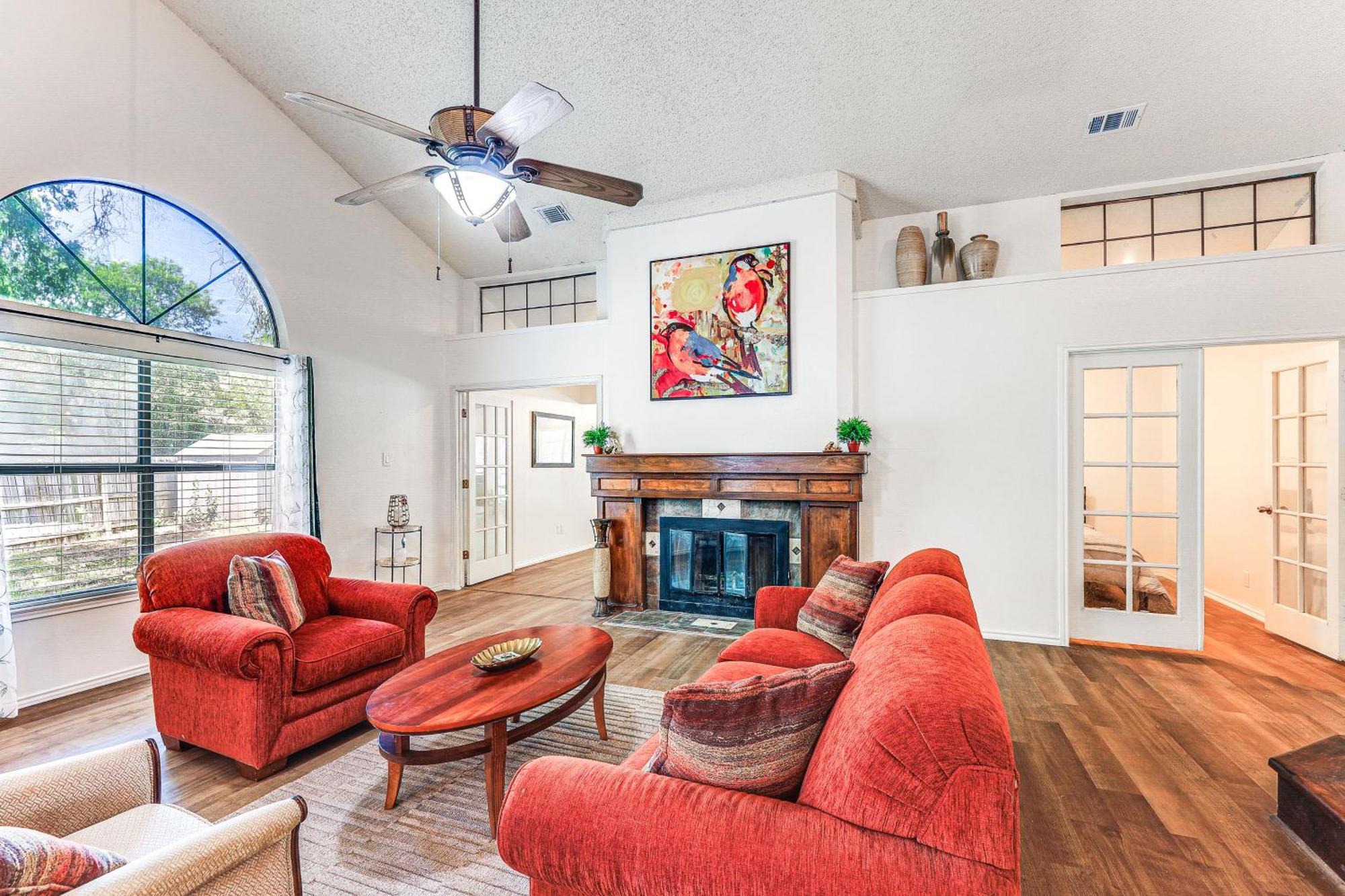 Spacious San Antonio Home Google Fiber, Game Room Bagian luar foto